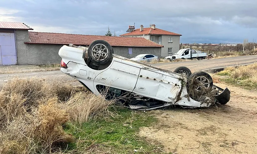 Şarampole Devrilen Otomobil Sürücüsü Yaralandı