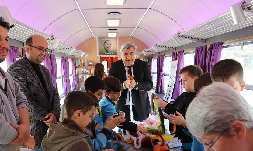 Selçuklu İlkokulu Öğrencilerinden Öğretmenlerine El Emeği Hediye