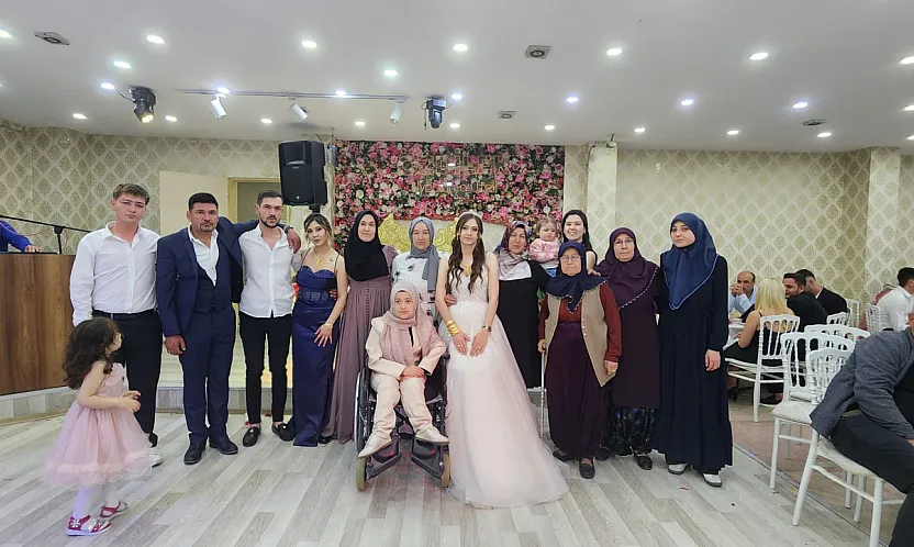 Şen ve Altuğ Ailelerinin Mutlu Günü