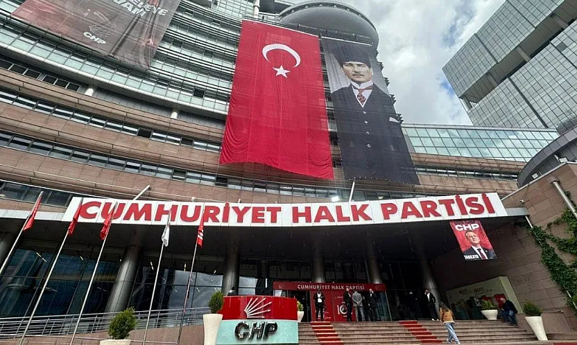 Siyasi Rekabet, Milletin Hakemliğinde Yürütülmelidir