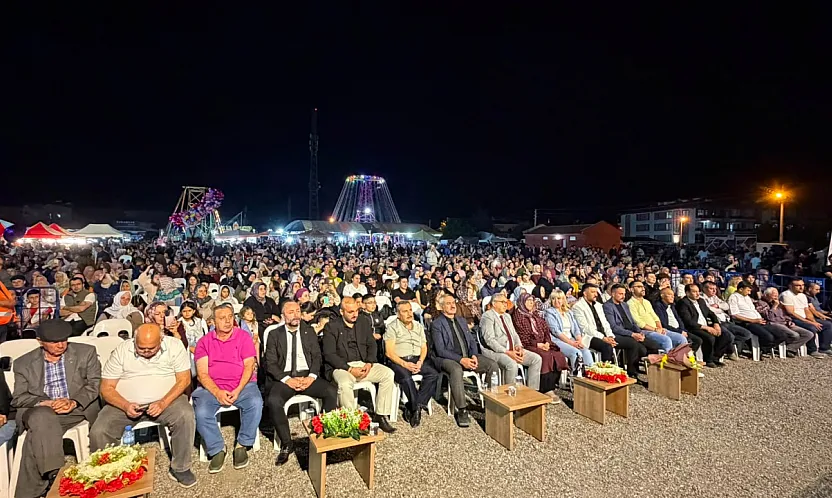 Şuhut'ta Zafer Coşkusu Ozan Manas'la Başladı