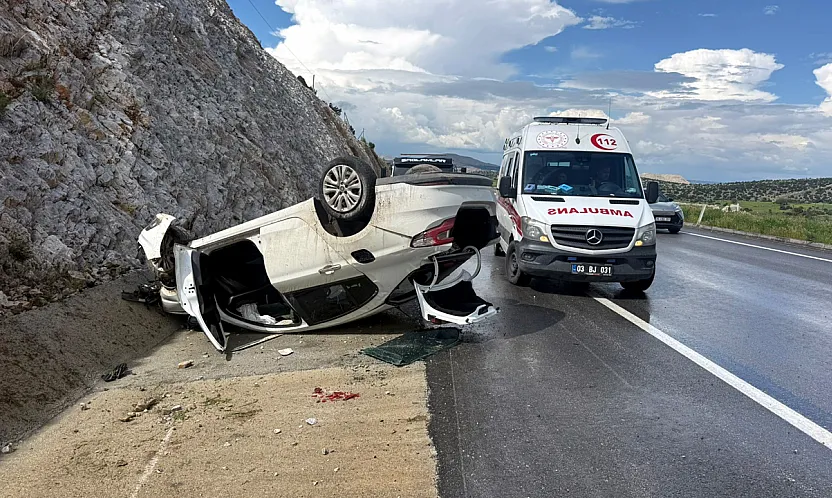 Takla Atan Araçtakiler Yaralandı