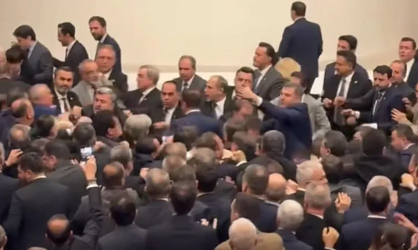 TBMM'de Kavga… Ali Özkaya Ve Hasan Arslan Da Dahil Oldu