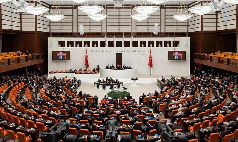 TBMM Tatile Girdi, Karar Resmi Gazete'de