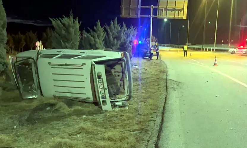 Tıra Çarptı, Ağır Yaralandı