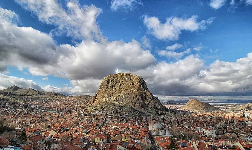 TOKİ Afyon'da 6 Arsayı Satışa Çıkarıyor!