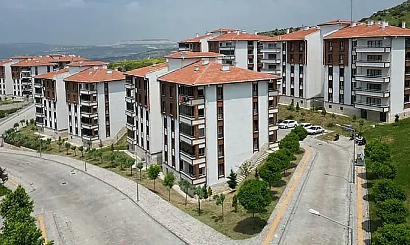TOKİ Afyonkarahisar'da 3 Konut, 12 İşyeri Satacak
