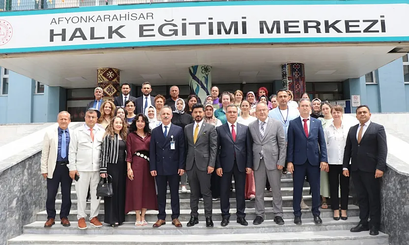 Topoğlu: HEM Her Yaştan Vatandaşa Öğrenme Fırsatı Sunuyor