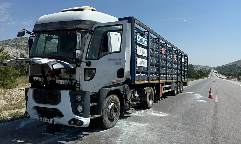 Tüp Yüklü Tırda Korkutan Yangın