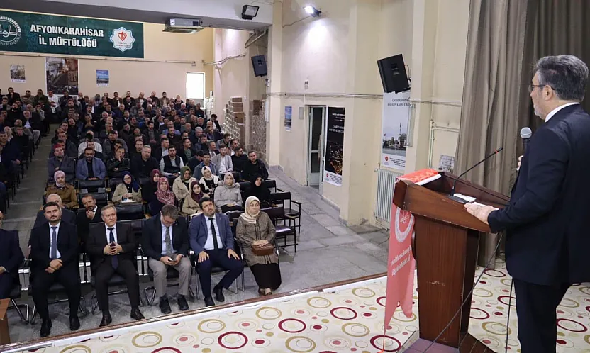 Turgut Erhan Afyonkarahisar'da Konuştu