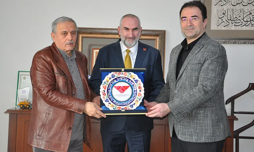 Türkiye-Çin İş Geliştirme Ve Destekleme Derneği Başkanı İhsan Beşer TV3'ü Ziyaret Etti