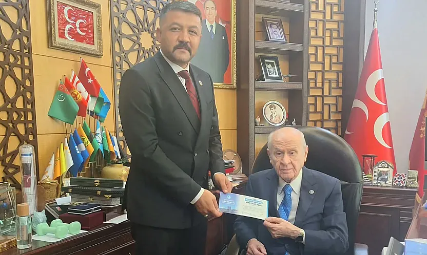 Ülkü Ocakları Başkanı Çetinkaya, Bilge Lider Bahçeli'yi Ziyaret Etti