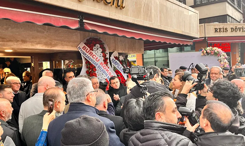 Uzun Çarşı'da Yeni Lokumcu Açıldı