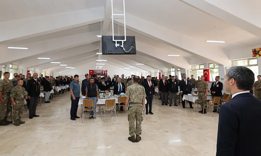 Vali Aktaş, Mehmetçik ve Gazilerle Bir Araya Geldi