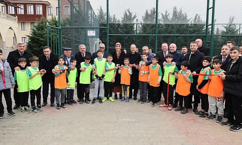 Vali Yiğitbaşı'dan Gençlere: Geleceğimiz Sizin Gayretinize Bağlı