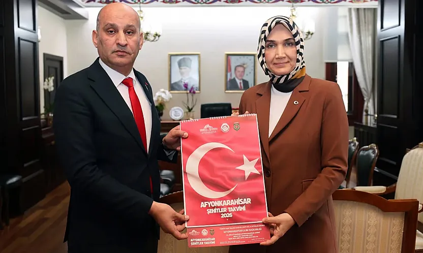 Vali Yiğitbaşı'na Şehitlerimizin Bulunduğu Takvim Armağan Edildi