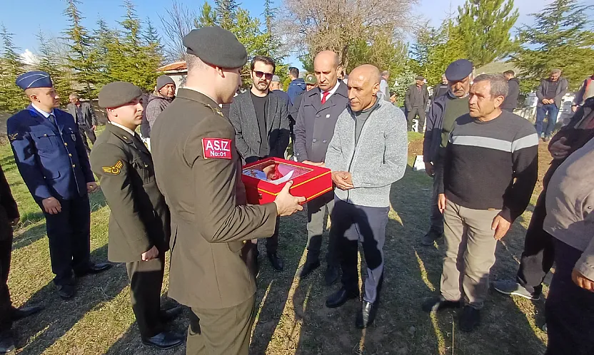 Vefat Eden Gazi Askeri Törenle Uğurlandı