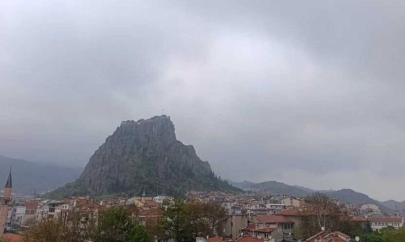 Yağmurla Birlikte Sıcaklıklar 8 Dereceye Kadar Düştü