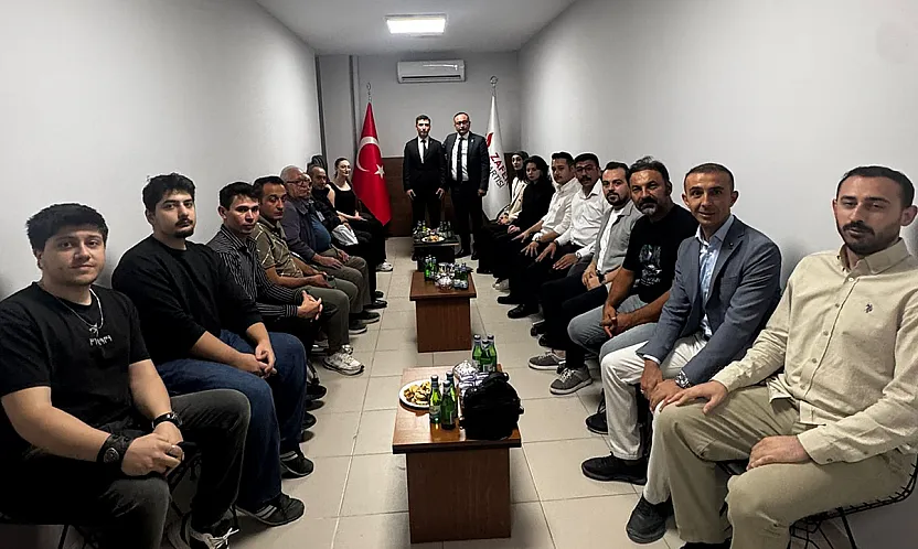 Zafer Partili Dere: Siyasi Görüşü Ne Olursa Olsun Kapımız Herkese Açık