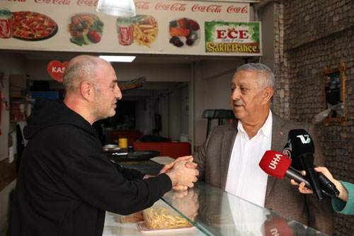 Zeybek’ye canli ve yerinde anket calismasi